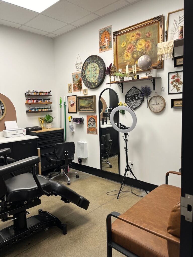 Summer Machelle Studios